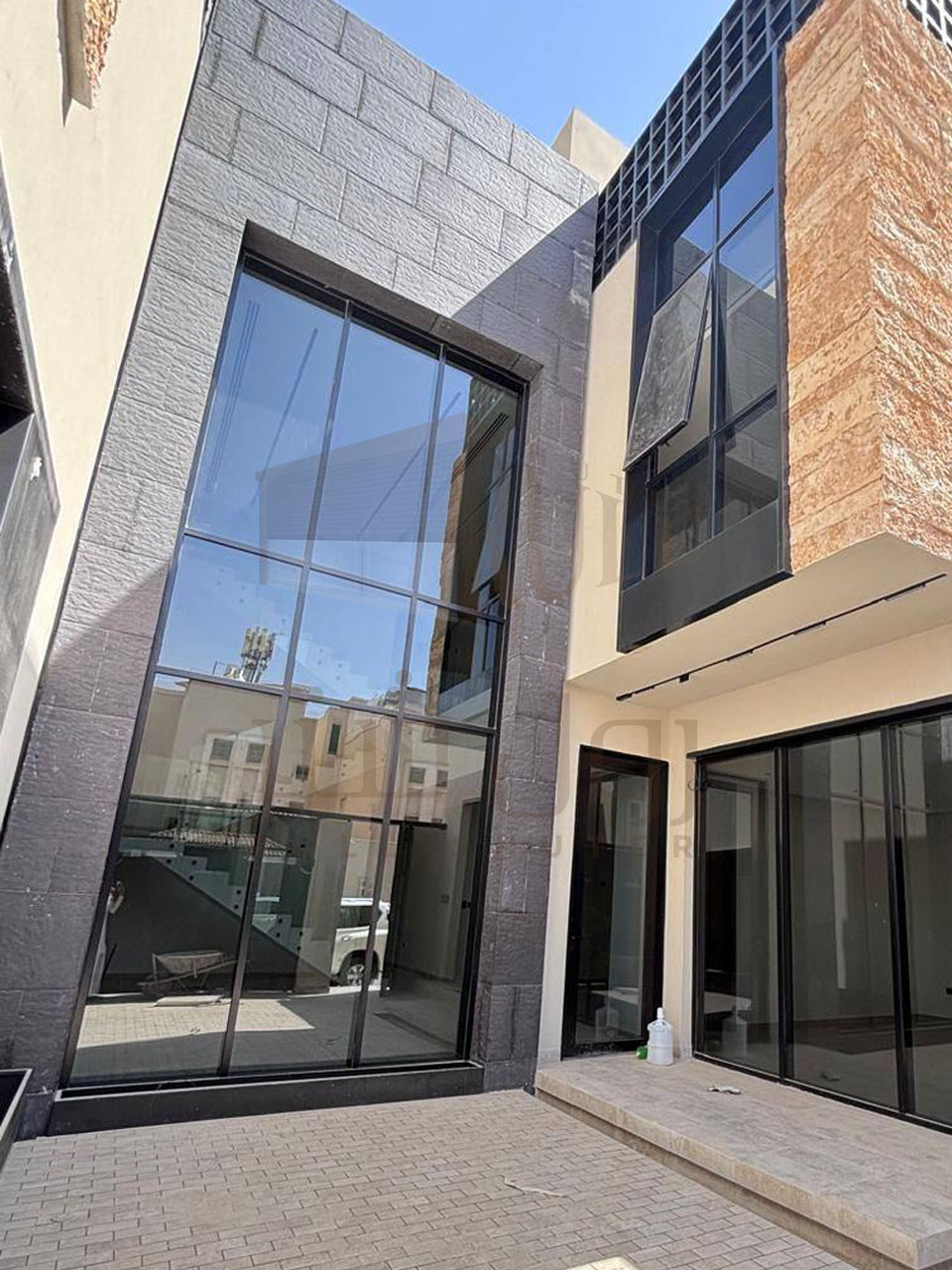 صورة من معرض أعمال الألمنيوم