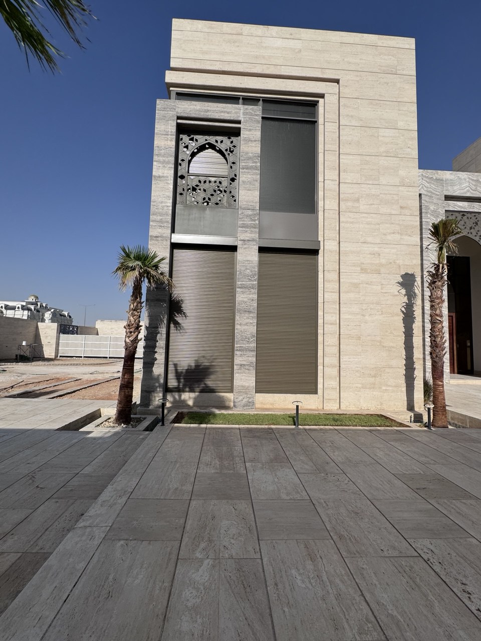 نوافذ الشتر عالية الجودة في السعودية